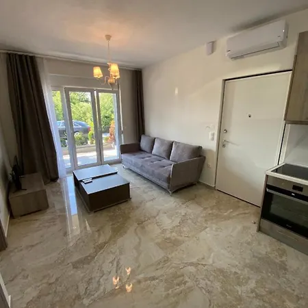 Apartment Lavish Hanioti