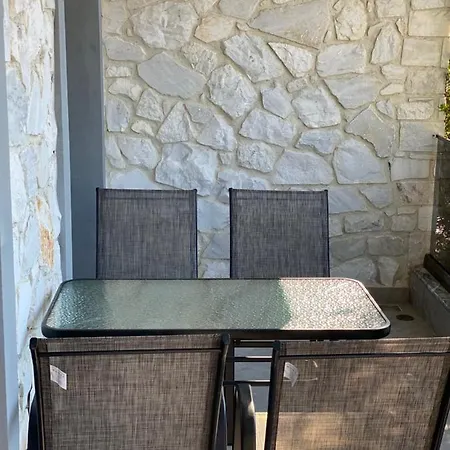 Apartment Lavish Hanioti